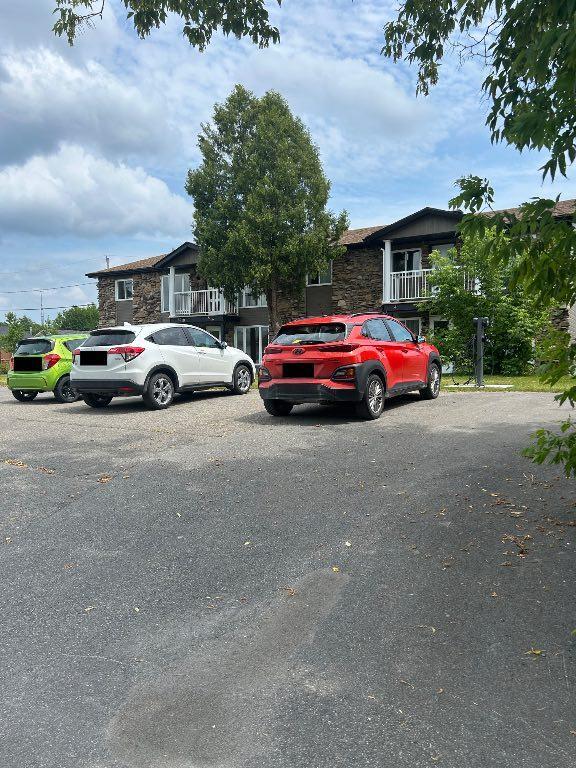 Joli 4 1/2 à Blainville, ANIMAUX ACCEPTÉS 🐶🤩🐱 | 2920255