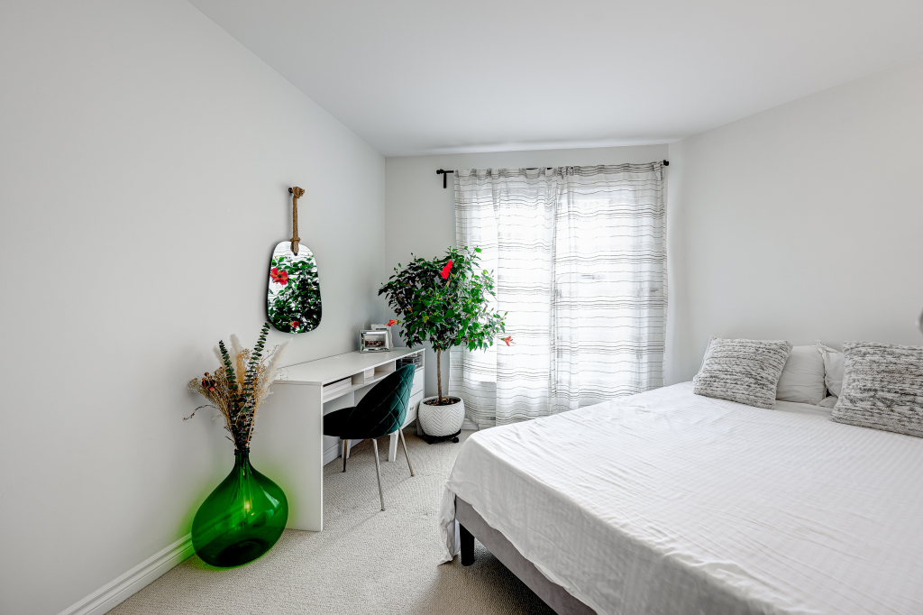 4 1/2 Condo Dix30 Piscine | 2920296