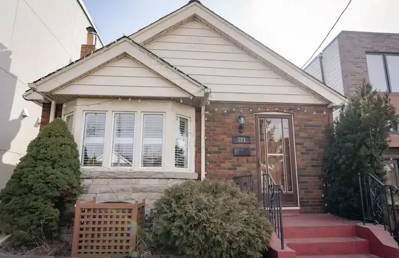 Charming 3-Bedroom, 2-Bathroom Full House for Rent in East York | 321 Mortimer Avenue, Toronto | 2920437