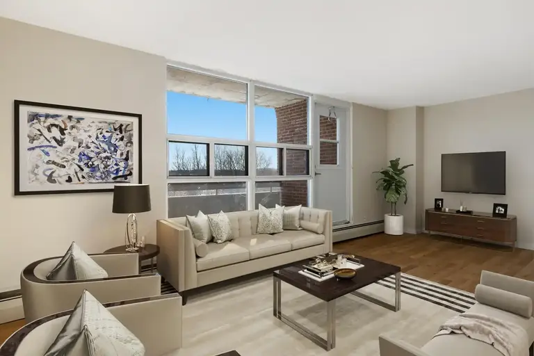 Willowbrook Apartments | 100 Weeping Willow Lane, Ottawa | 2920522