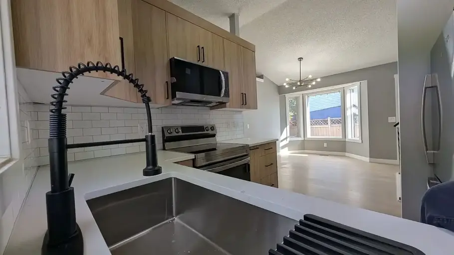 RENOVATED FULL HOME. No Up and Down Suites. | Calgary | 2920567