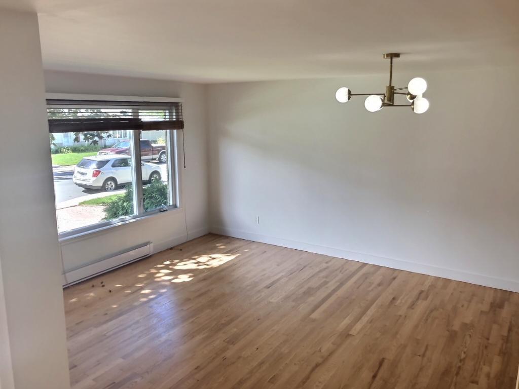 Rare! Maison unifamiliale 5 chambres dans Le Vieux-Longueuil libre de suite | 2920613