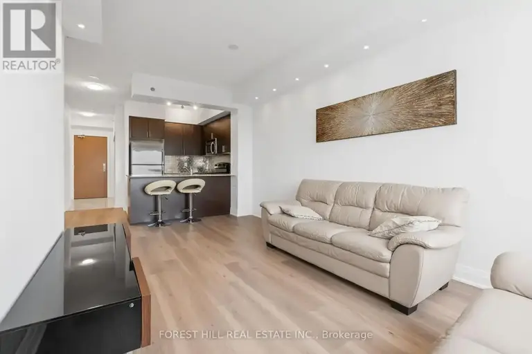 503 - 520 STEELES AVENUE | 503 - 520 STEELES AVENUE, Vaughan | 2920680