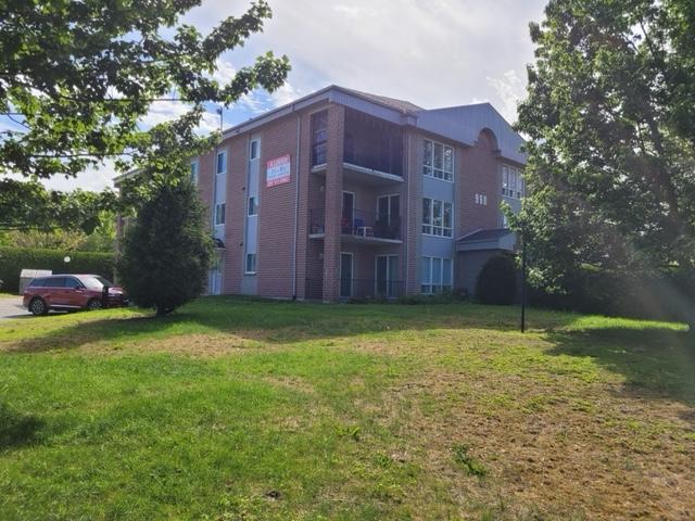 1 SEPTEMBRE / 3 1/2 STYLE CONDO SECTEUR UNIVERSITÉ-MONT BELLEVUE | 2922325