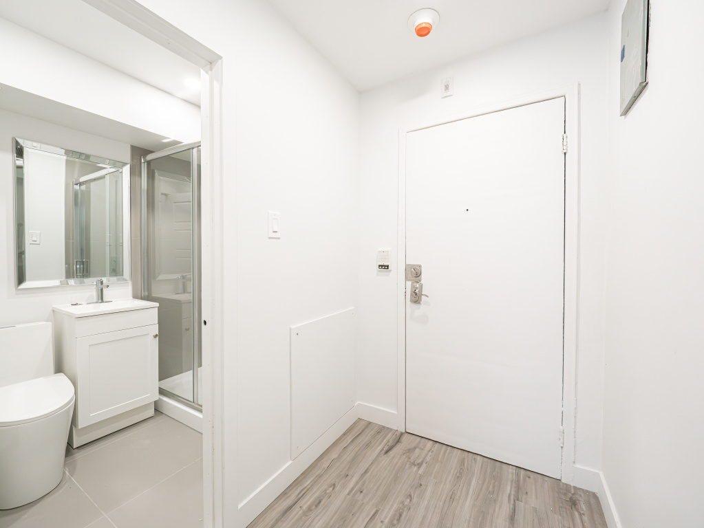 Studio - Ontario | 2922389