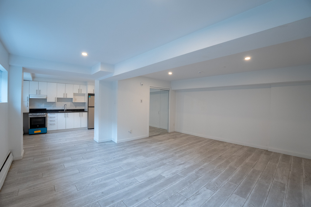 Studio - 50 Crepeau | 2922410
