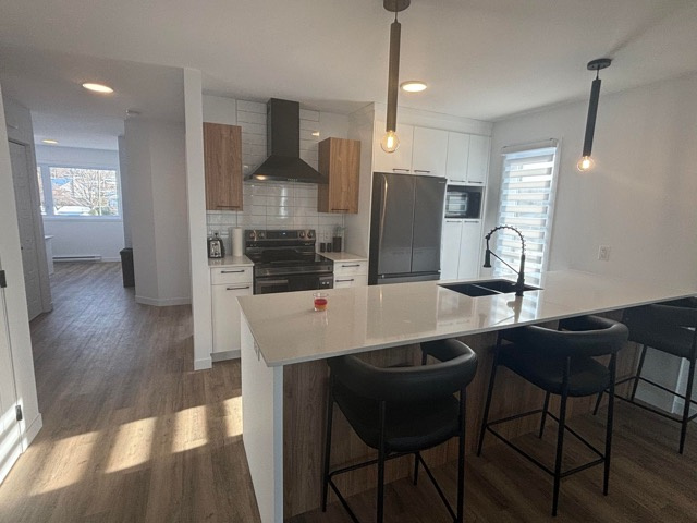GRAND 4 ½ MEUBLÉ | RÉCENT | INTERNET | 2922449
