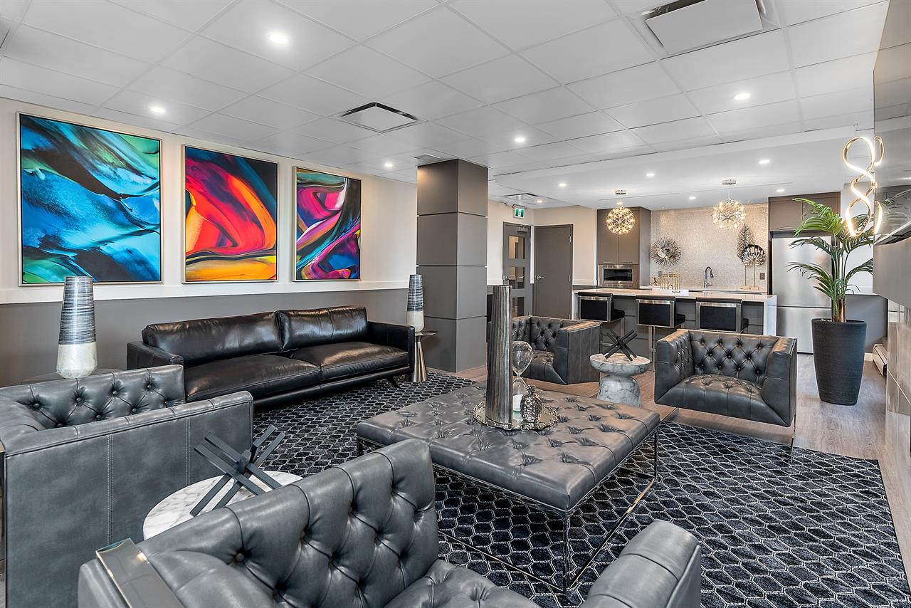 Lord Byron Tower III | 2922692
