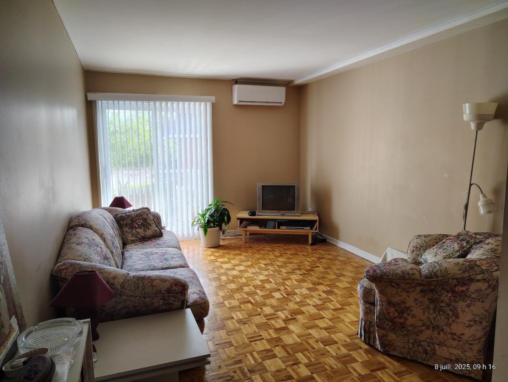 41/2 a Boisbriand dispo 1 Sept 2025 internet 1 stationnements, Loker, Thermopompe | 2922836