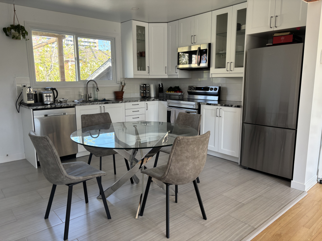 3 Chambres à Louer Dans Un Duplex | 2922922