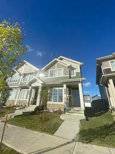 3 Bedroom Townhouse in Orchards!! | 766 Orchards Boulevard Southwest, Edmonton | 2923181
