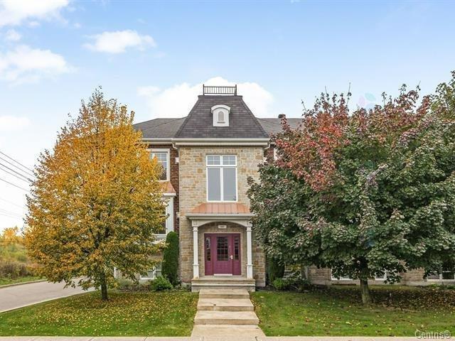 Condo a Louer | 2923203