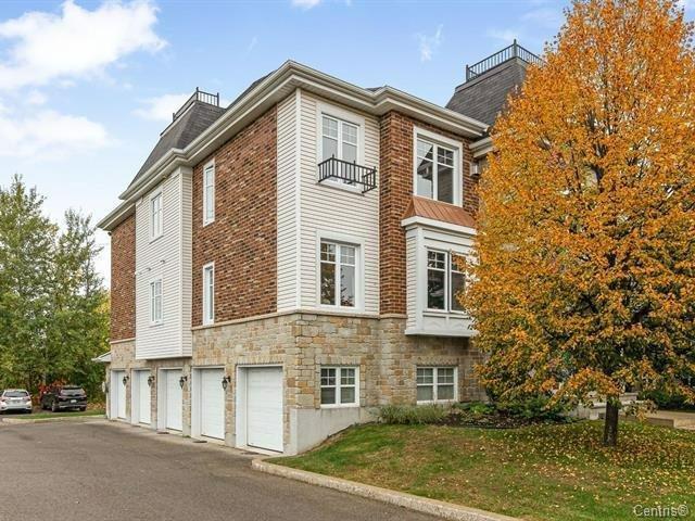 Condo a Louer | 2923203