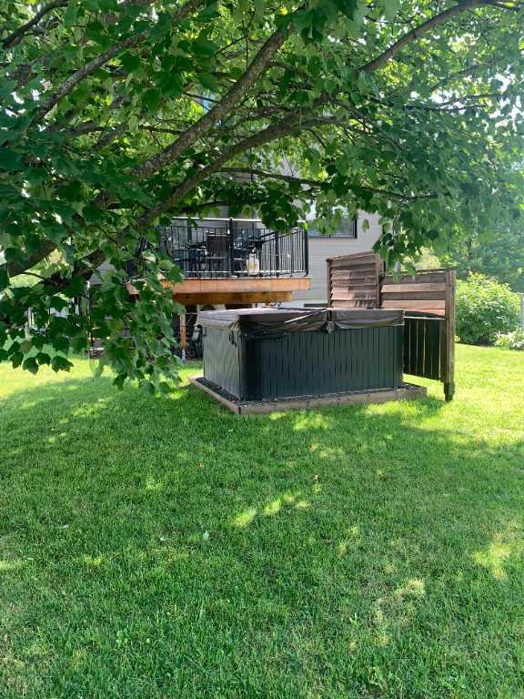 Maison à louer – 3 chambres, 2 salles de bain, cour privée, patio et spa (1er novembre) semi-meublé | 2923208