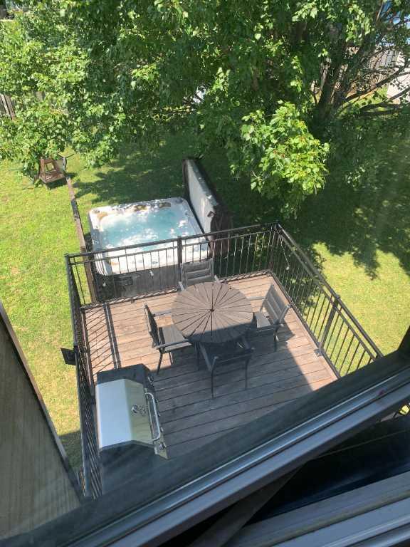 Maison à louer – 3 chambres, 2 salles de bain, cour privée, patio et spa (1er novembre) semi-meublé | 2923208