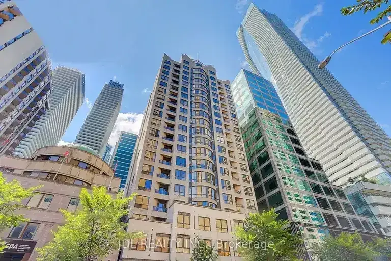 yonge/bloor 2 bed 2 wash - 1 parking included $3100 | 55 Bloor Street East, Toronto | 2923303