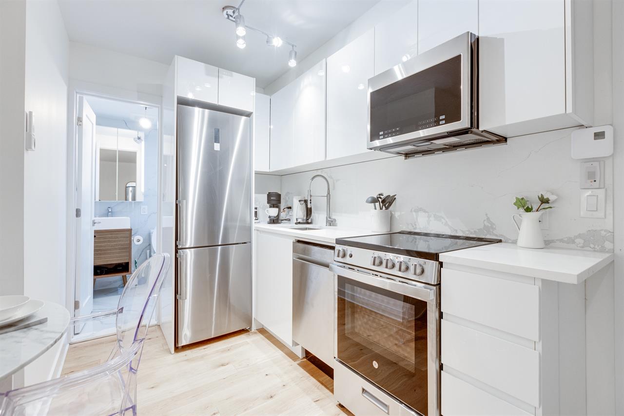 Bachelor - 1755 Rue Saint-Denis, Montréal | 2924883