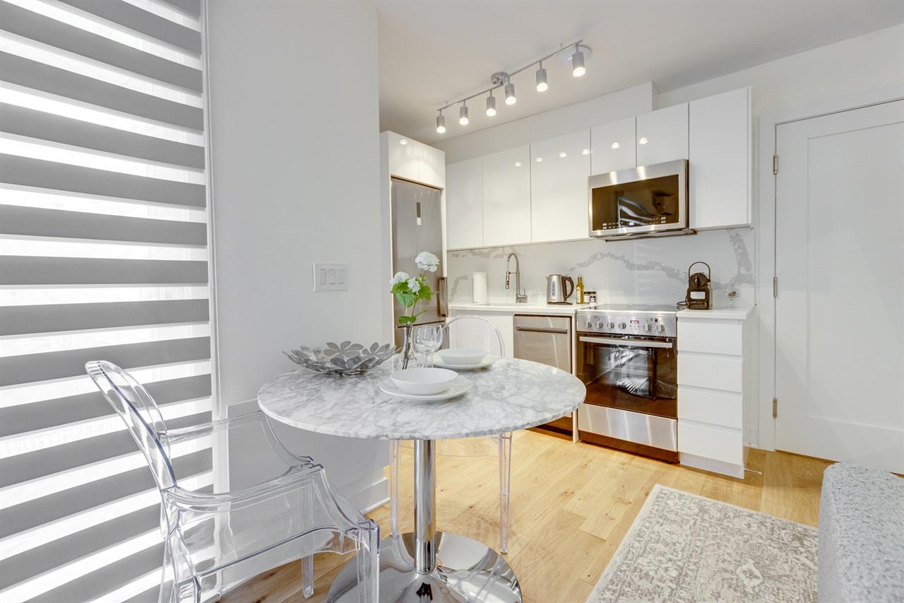 Bachelor - 1755 Rue Saint-Denis, Montréal | 2924886