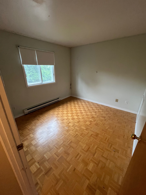 Immense 5 1/2 Dessus Triplex | 2924890