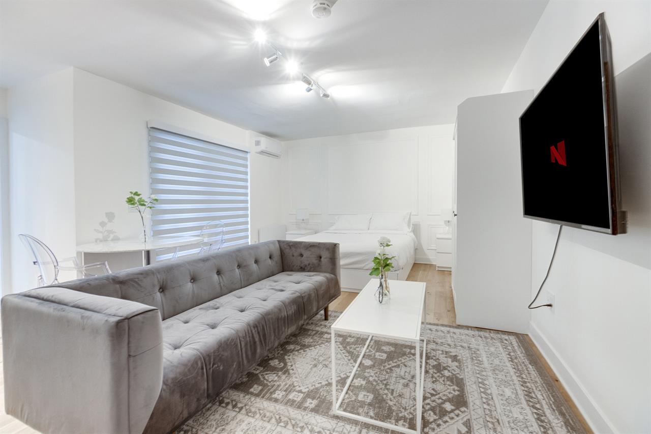 Bachelor - 1755 Rue Saint-Denis, Montréal | 2924897