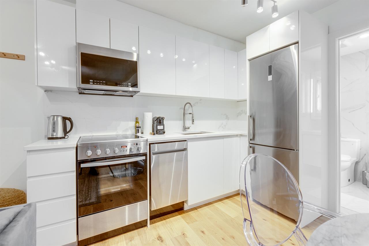 Bachelor - 1755 Rue Saint-Denis, Montréal | 2924897