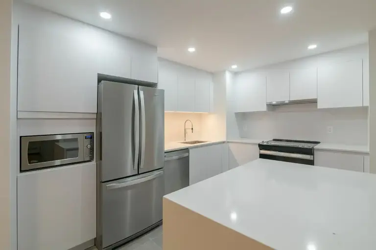 4800 Boulevard de Maisonneuve West | 4800 Maisonneuve Blvd W, Montreal | 2924931