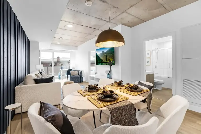 Carlton West | 1655 Carling Avenue, Ottawa | 2925051