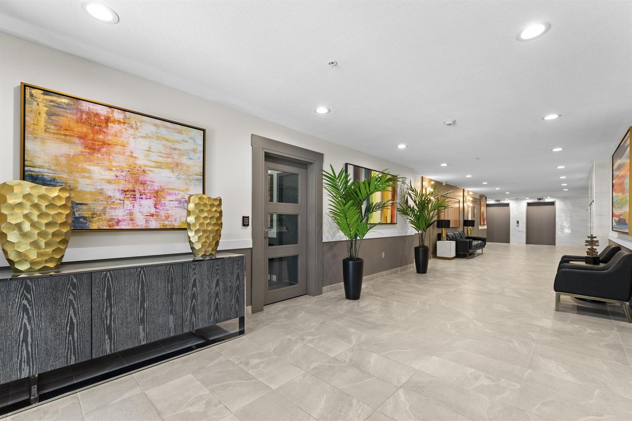 Auburn Landing | 2925179