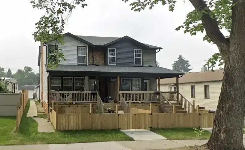 Modern 4 Bedroom Upper Suite – 1 Month Free on 13-Month Lease | Beacon Heights | SF240 | 12034 41 Street Northwest, Edmonton | 2925241