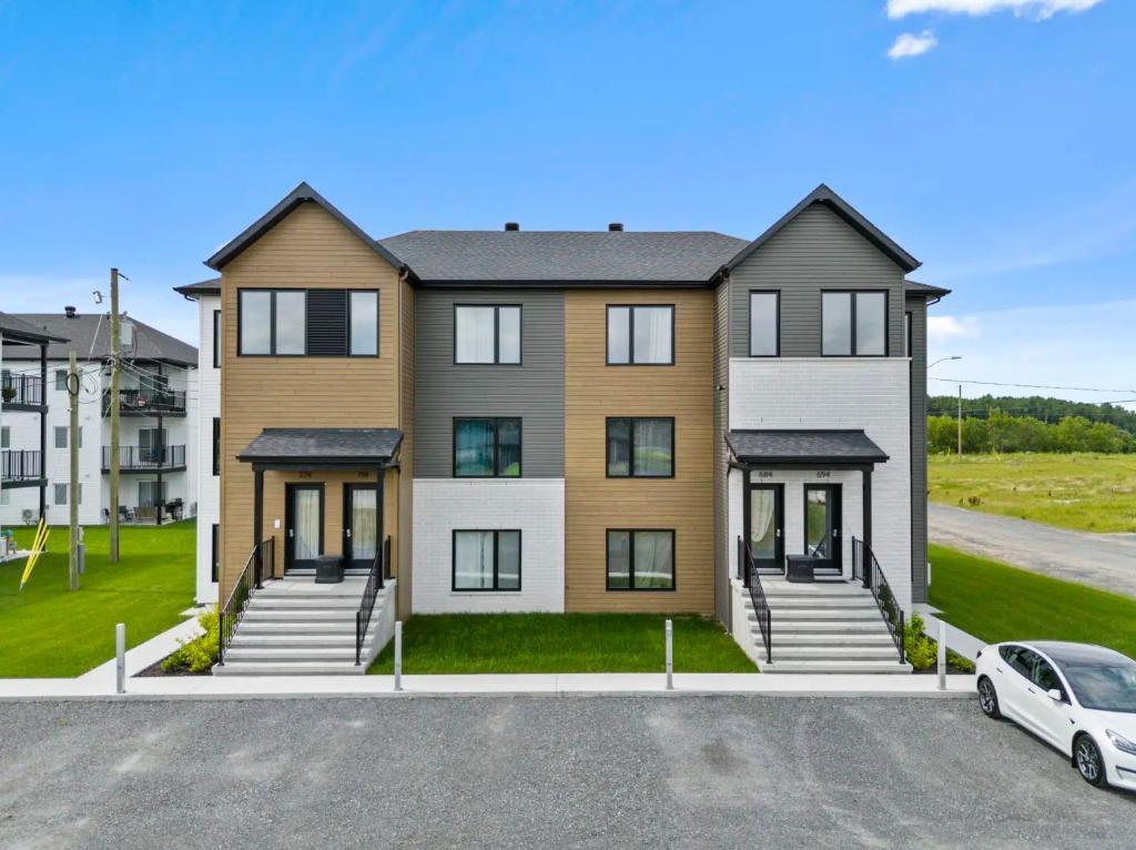 Condo 5 1/2 dernier étage | 2925317