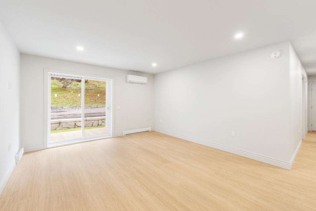 4 1/2 À LOUER | NORTH HATLEY | #5 | 2925327