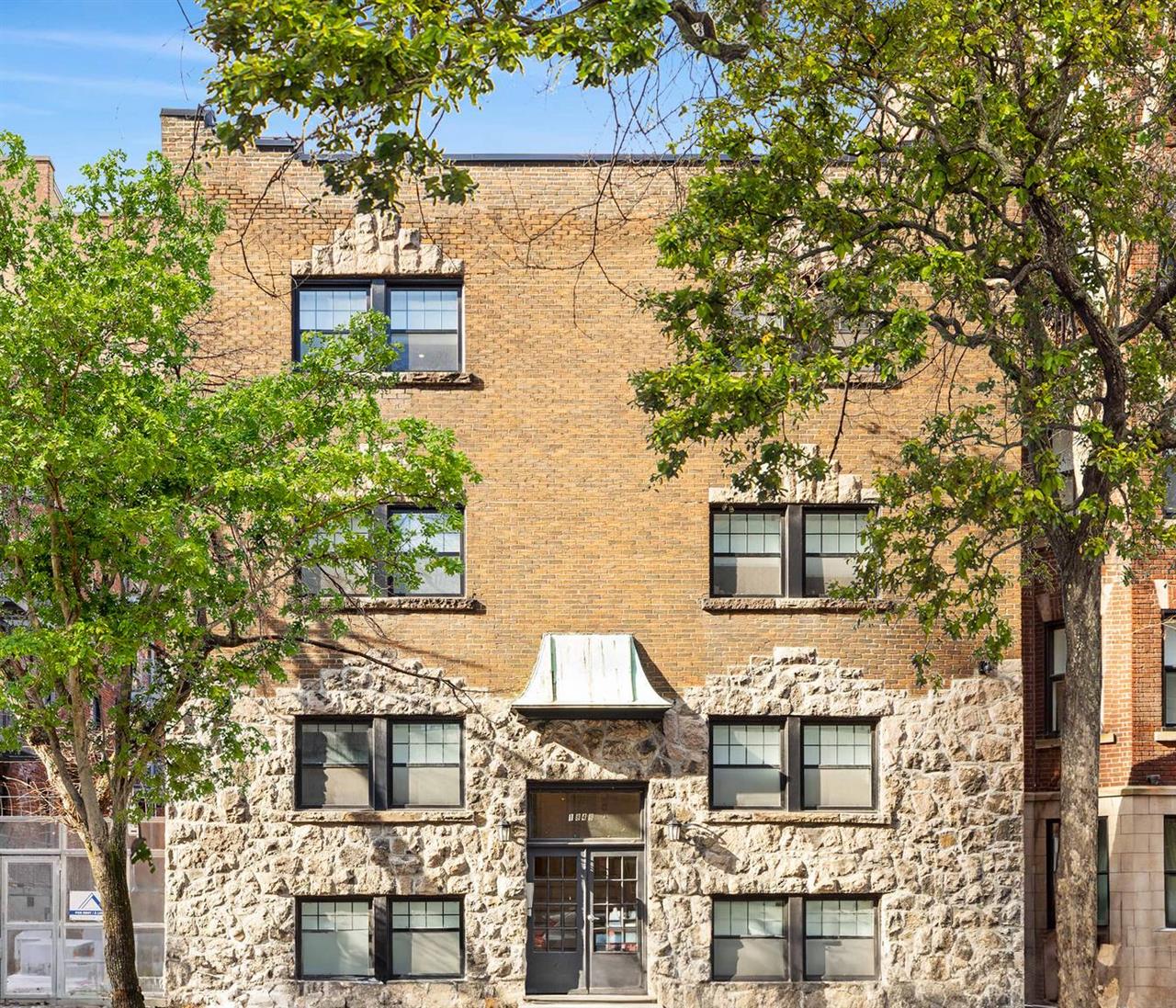 3 Bedroom - 1849 Avenue Lincoln, Montréal | 2925411