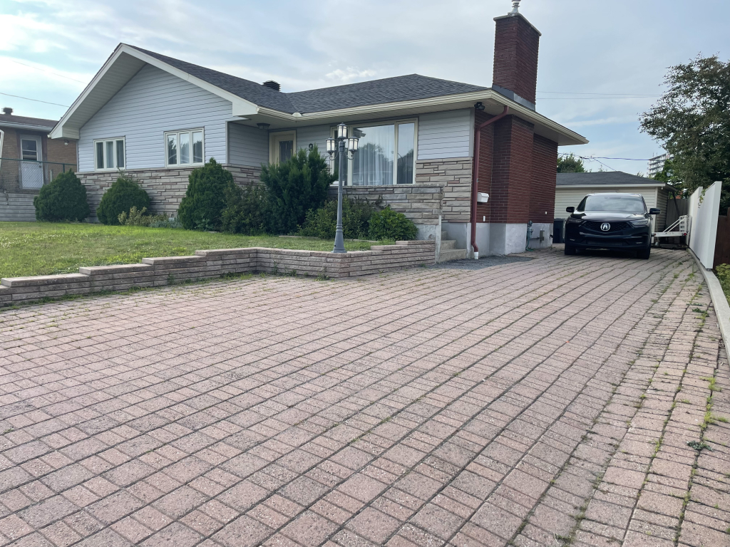 Rez-de-chaussée MAISON 5½ à Louer | 2925426
