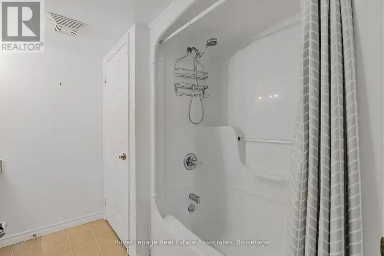 203 - 2075 APPLEBY LINE | 203 - 2075 APPLEBY LINE, Burlington | 2925504