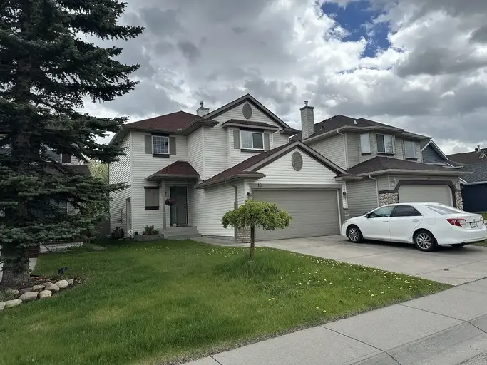 3 Bedrooms Somerset South West Calgary | 116 Somercrest Grove Southwest, Calgary | 2925620