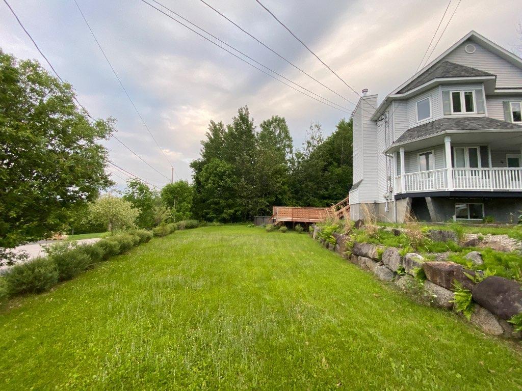 Maison à louer St-Sauveur 3 chambres | 2925666