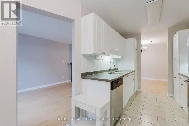 97 REDPATH DRIVE | 97 REDPATH DRIVE, Ottawa | 2925812