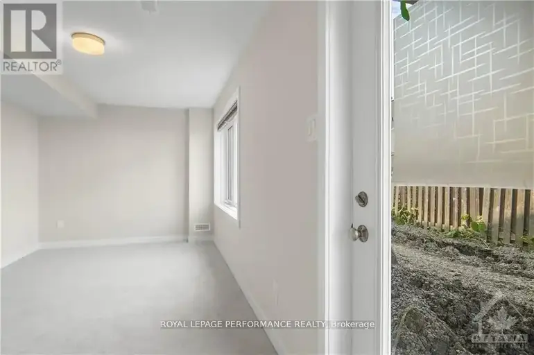 329 FALSETTO STREET | 329 FALSETTO STREET, Ottawa | 2925847
