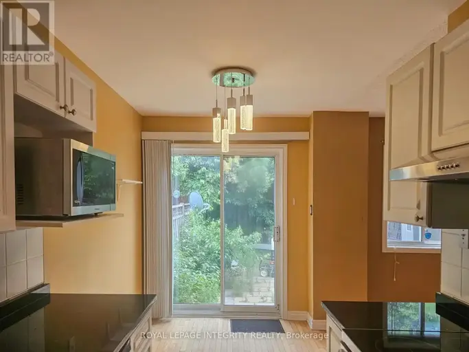 86 THORNBURY CRESCENT | 86 THORNBURY CRESCENT, Ottawa | 2925977