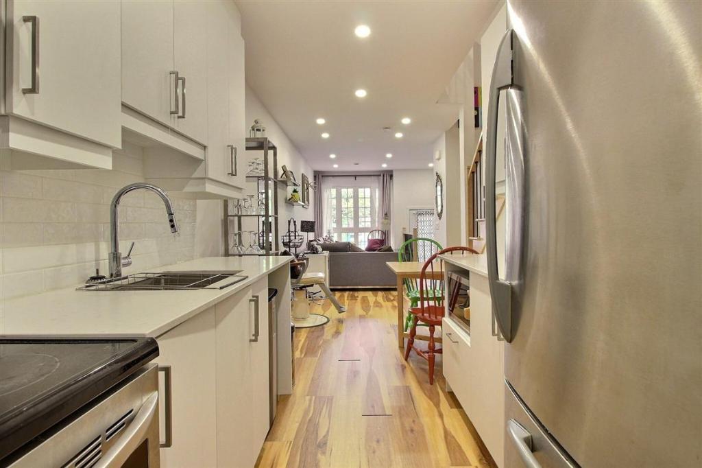 Beau 4 et demi sur 2 étages près des parcs | 2927426