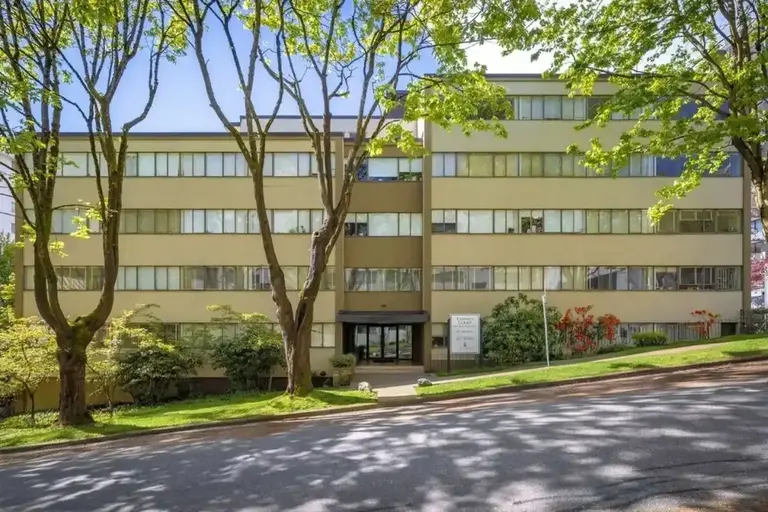 Stephen Court | 1315 Broughton St, Vancouver | 2927657