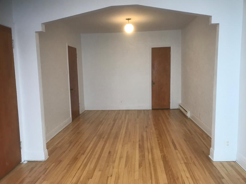 Rosemont,tres grand et beau 3 pieces renové,2 balcons quelques minutes de Square Angus ,,,, | 2929095