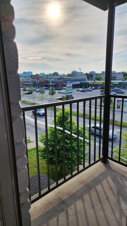Petit Condo Chauffé, Clim, Semi-meublé | 2929149