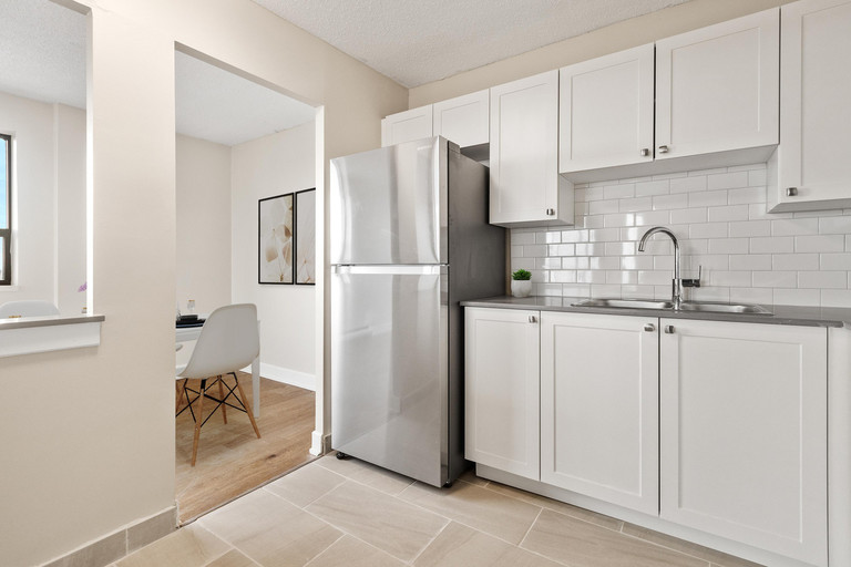 Portsmouth Place West | 523 Portsmouth Avenue, Kingston | 2932789