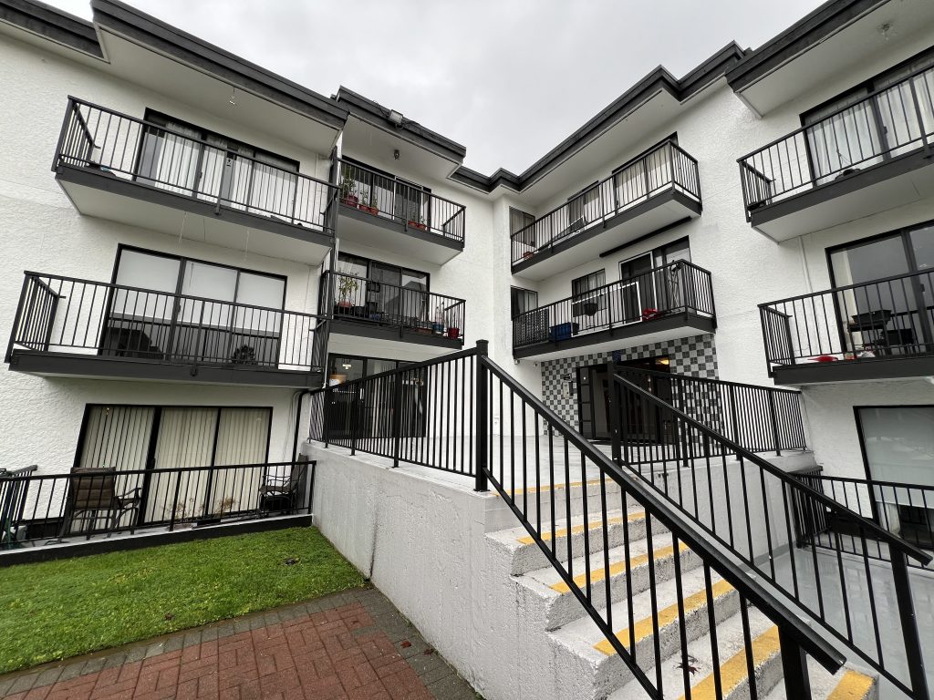 Renaissance On Shaw | 2930530