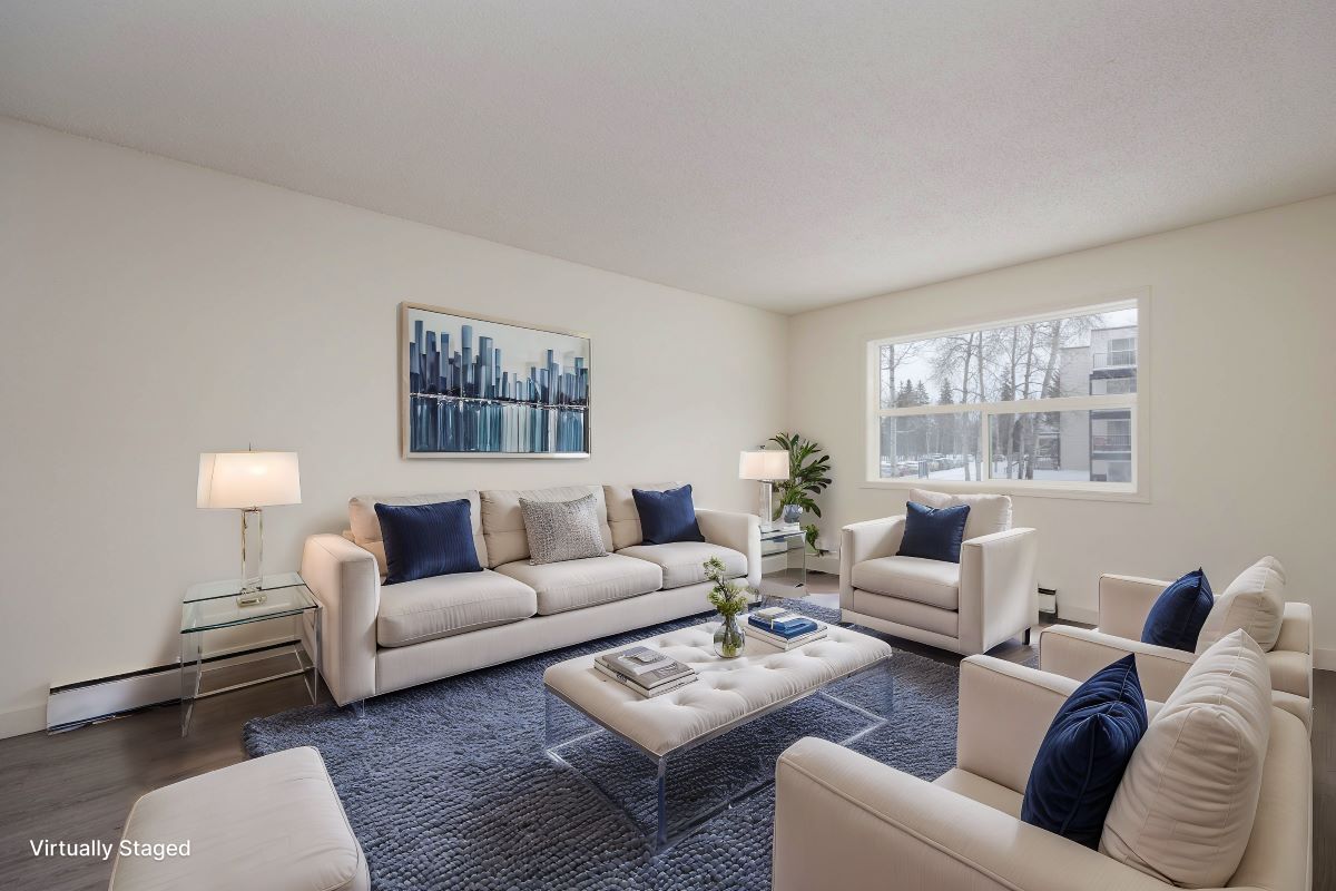 Hillside Manor | 2930604
