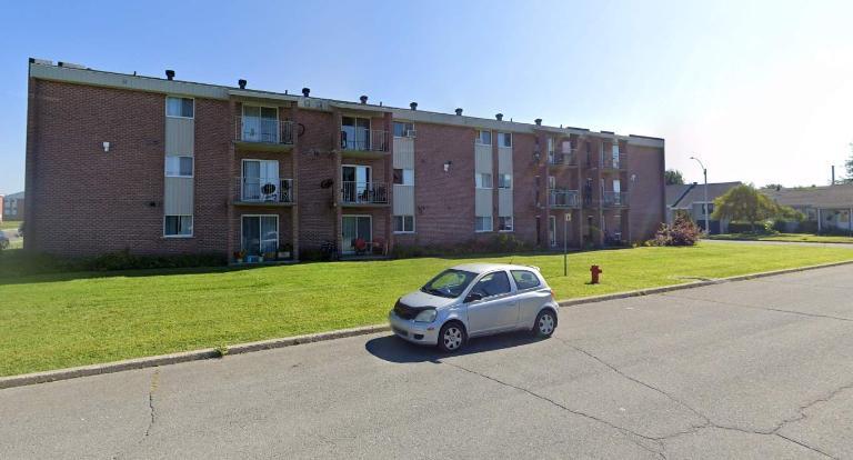 GRAND ET LUMINEUX 4.5 DISPONIBLE 1ER MARS!!! | 2930758