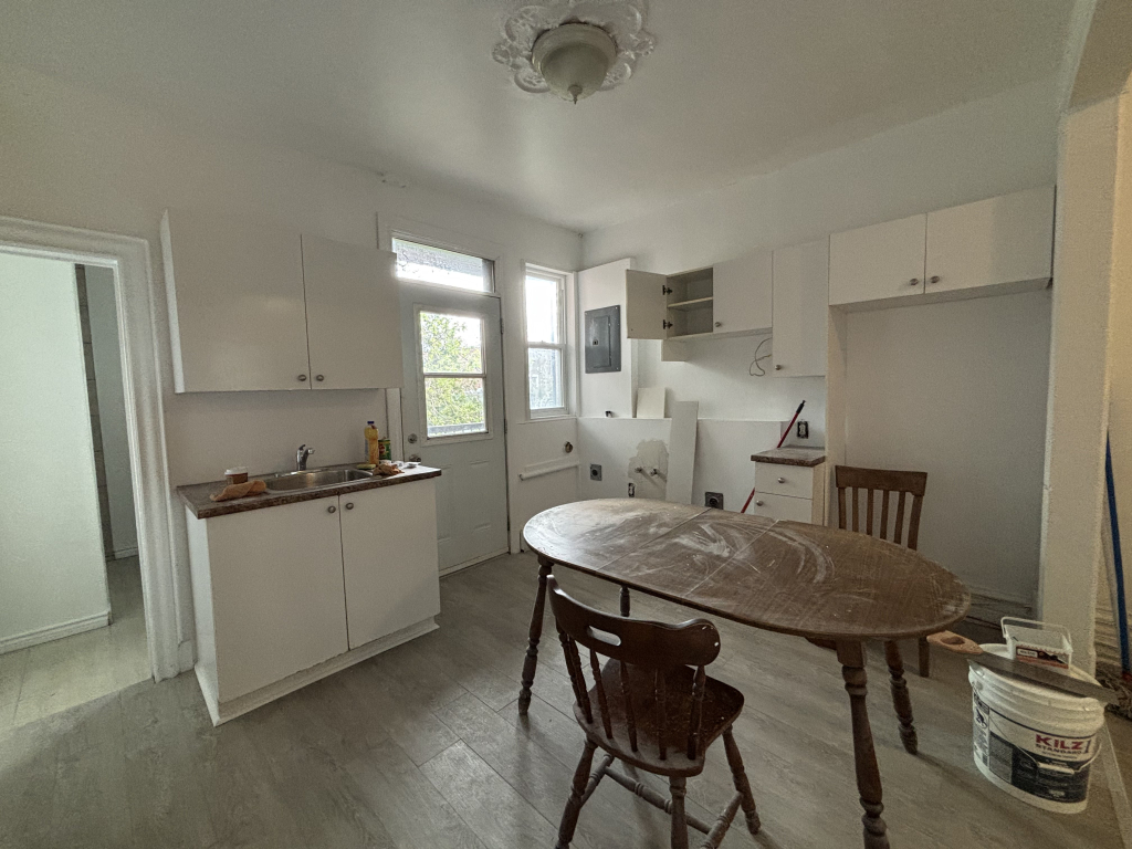 Petite Italie - Beau 4 1/2 Rénové | 2930807