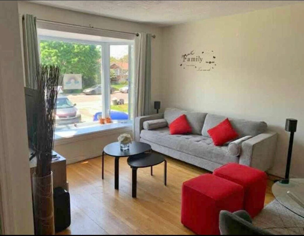 Superbe 5½ Rénové – Haut De Triplex Avec | 2930821