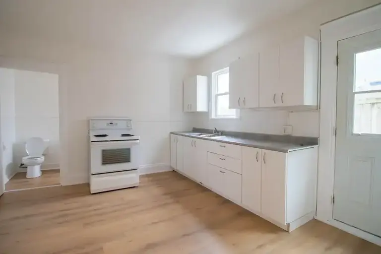 67 Seventh St - 2 | 67 Seventh St -, Welland | 2930996